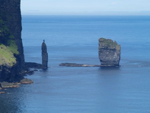 Stenformationer i havet